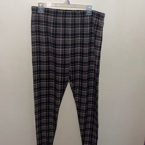 Plaid dress pants. Never worn. From shein